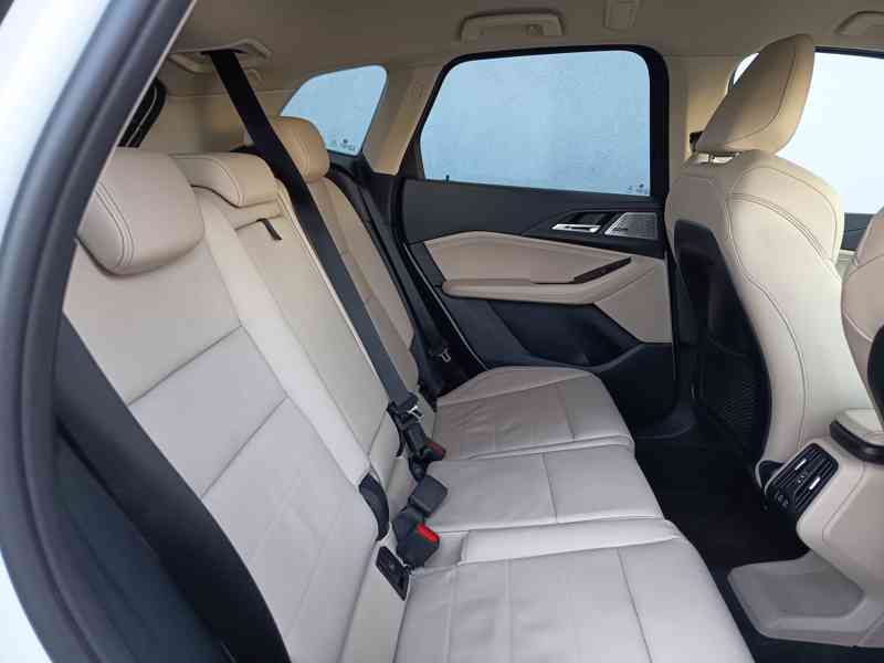 BMW 218d Active Tourer Luxury Line ČR DPH 1.majitel  - foto 16