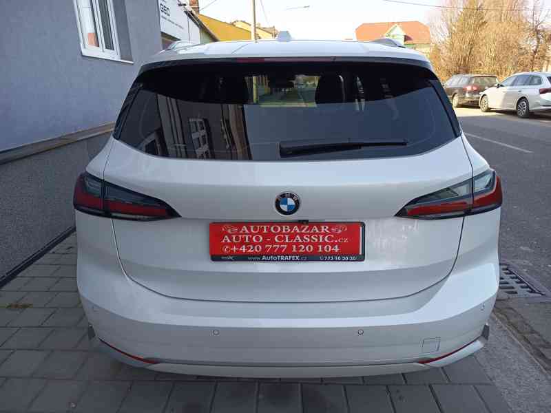 BMW 218d Active Tourer Luxury Line ČR DPH 1.majitel  - foto 9