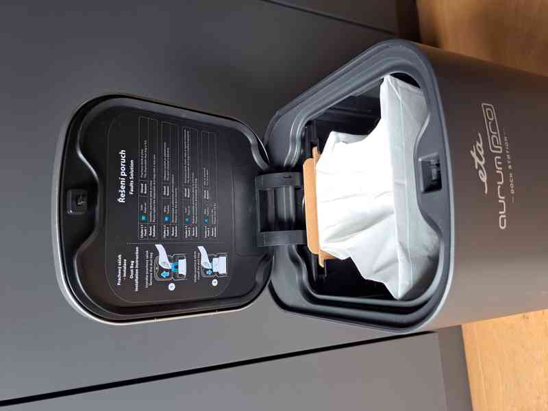 Nový robotický vysavač ETA Aurum Pro s odsávací stanicí - foto 9