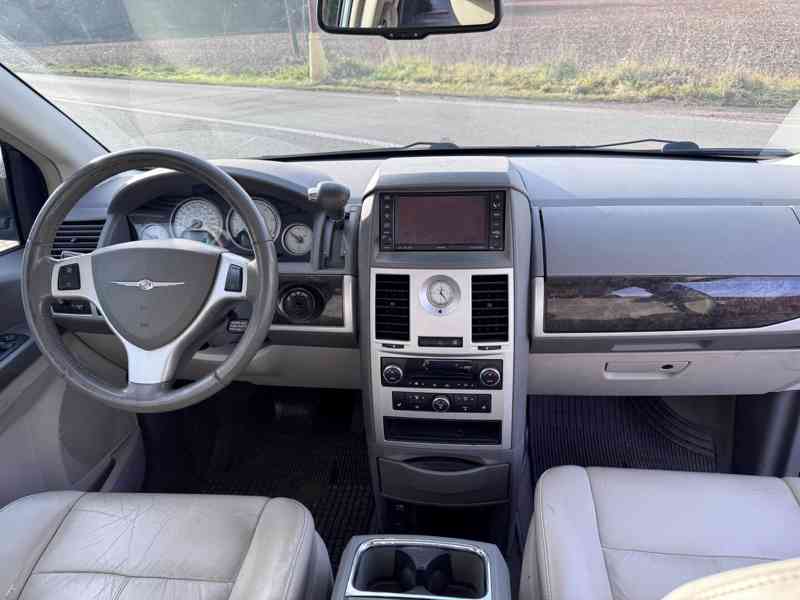 Chrysler Grand Voyager 2,8 CRDi 2009 - foto 10