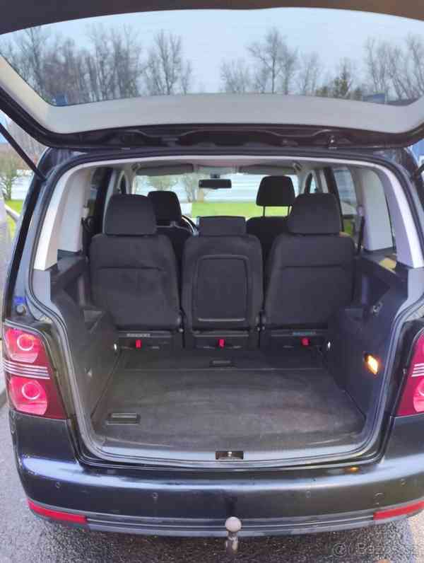 Volkswagen Touran 2,0   STK do 2028, pravidelný servis - foto 6