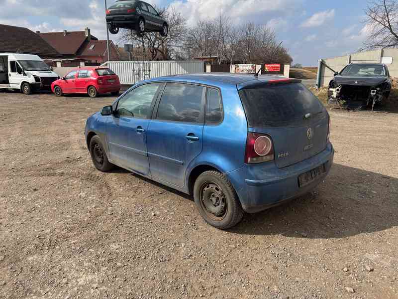 VW Polo 1,2 HTP 40KW BMD prodám díly z vozu - foto 4