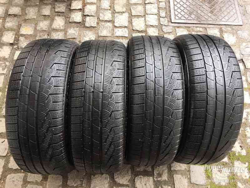 225 45 18 R18 zimní runflat pneumatiky Pirelli - foto 1