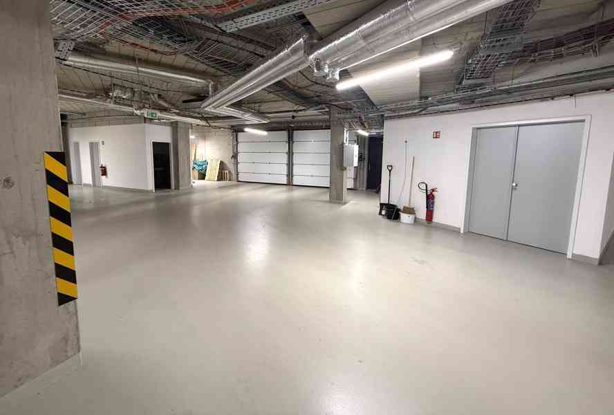 PRODEJ GARÁŽOVÉHO STÁNÍ S MOŽNOSTÍ ODPOČTU DPH V BRNĚ  - foto 15