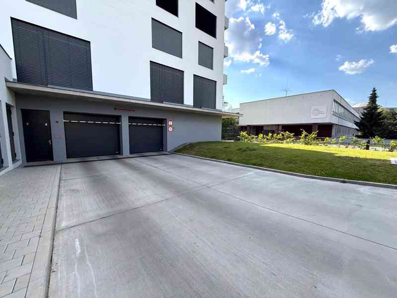 PRODEJ GARÁŽOVÉHO STÁNÍ S MOŽNOSTÍ ODPOČTU DPH V BRNĚ  - foto 3