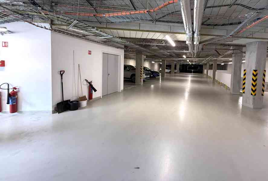 PRODEJ GARÁŽOVÉHO STÁNÍ S MOŽNOSTÍ ODPOČTU DPH V BRNĚ  - foto 8