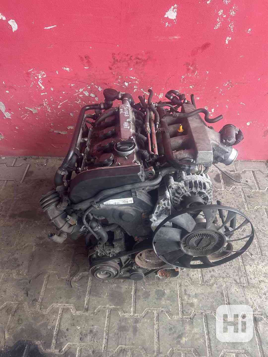 Motor 1,8T 20V 110KW Škoda Superb AWT kompletní - foto 1