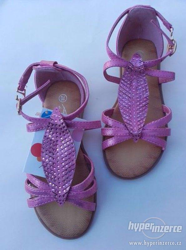 Dívčí sandálky růžové - foto 1