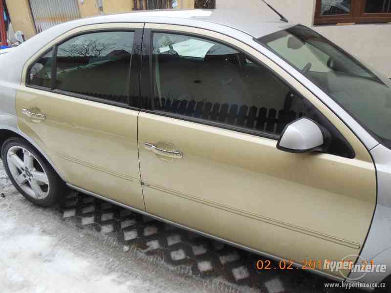 Mondeo 2,5 V6 - foto 3