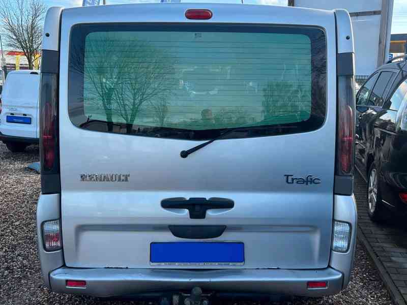 Renault Trafic 2,5dCi 7 míst 99kw - foto 19