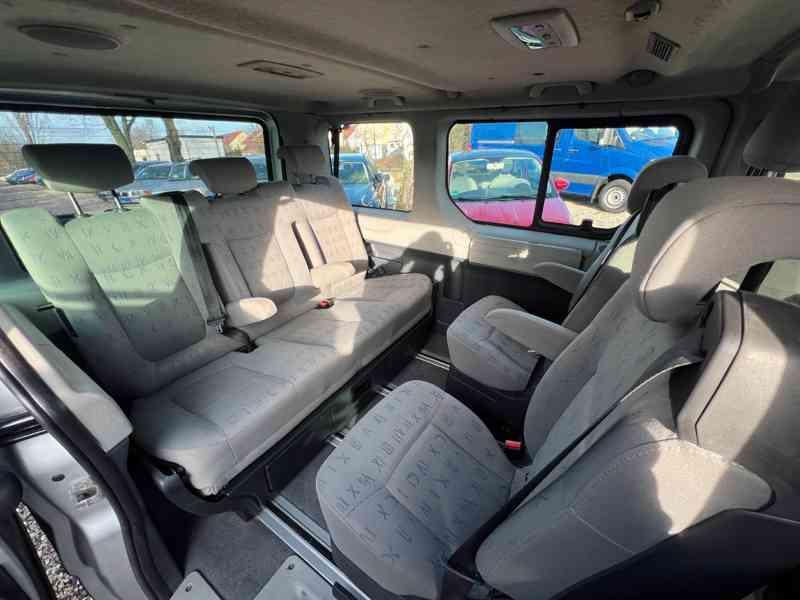 Renault Trafic 2,5dCi 7 míst 99kw - foto 18