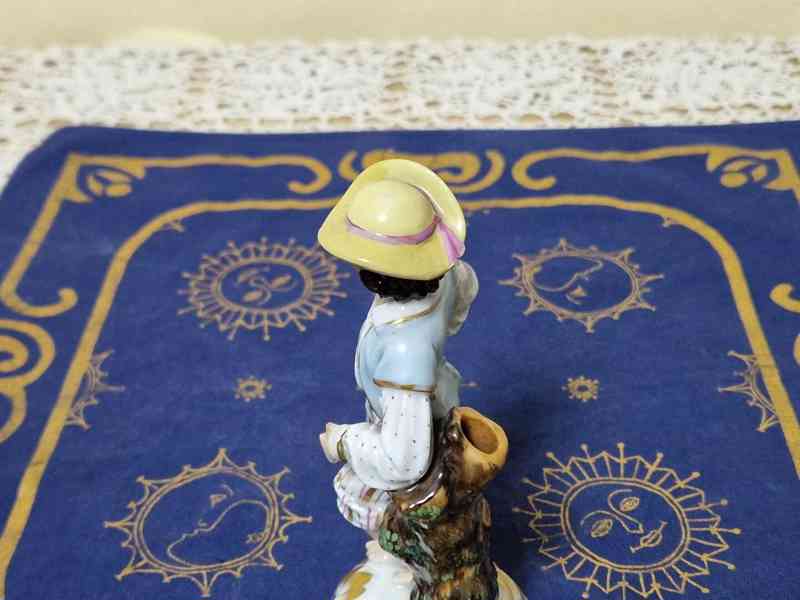 Vzácná porcelánová soška Kavalír Praha Biedermeier - foto 5