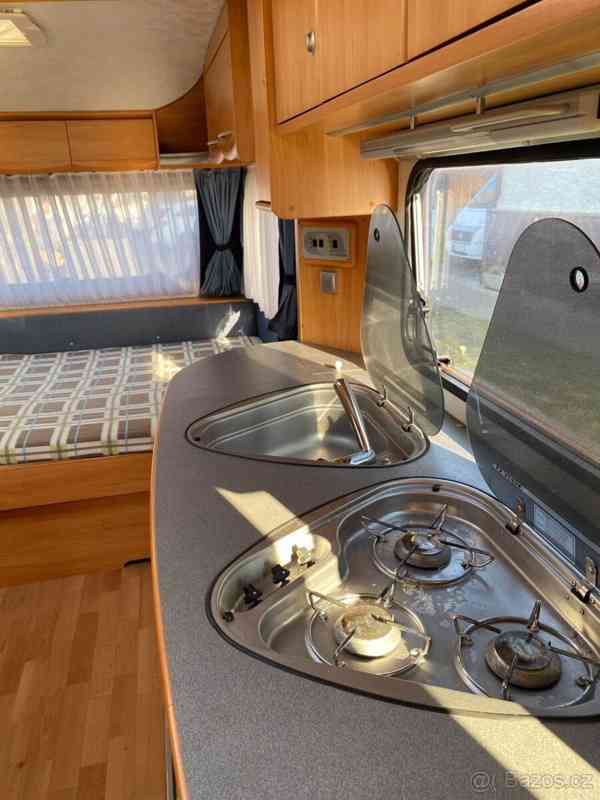 Ostatní Karavan pro 2 dospělé +2 děti - foto 22