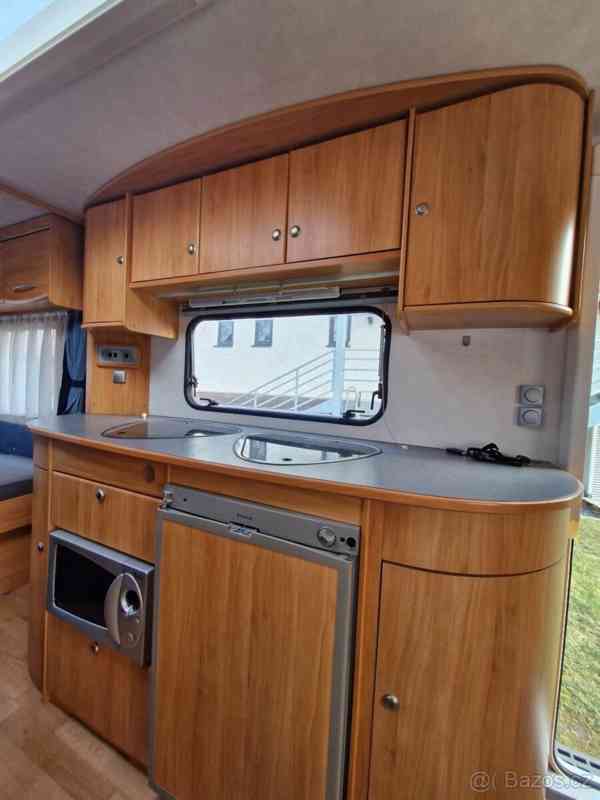 Ostatní Karavan pro 2 dospělé +2 děti - foto 5