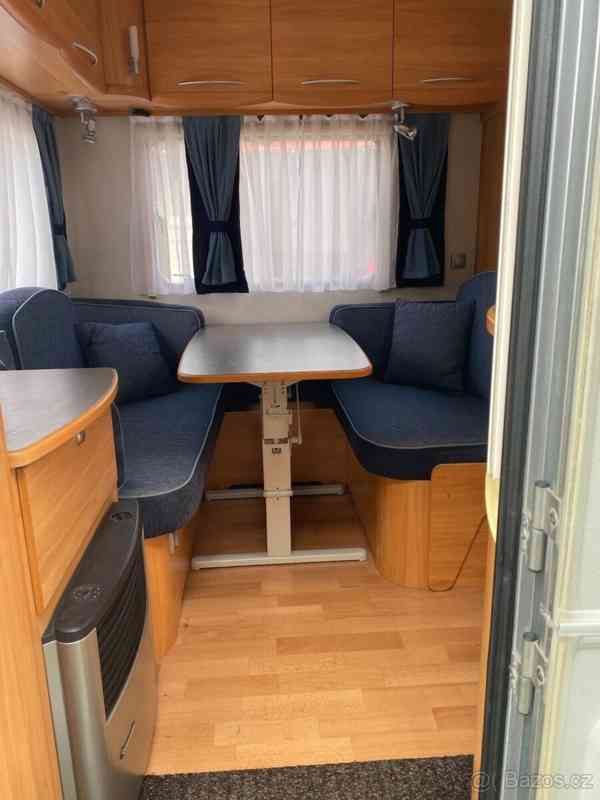 Ostatní Karavan pro 2 dospělé +2 děti - foto 3