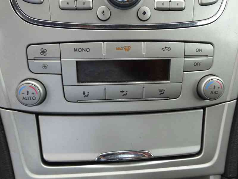 Ford Mondeo 2.0 TDCI Combi r.v.2008 (103 kw)  - foto 9