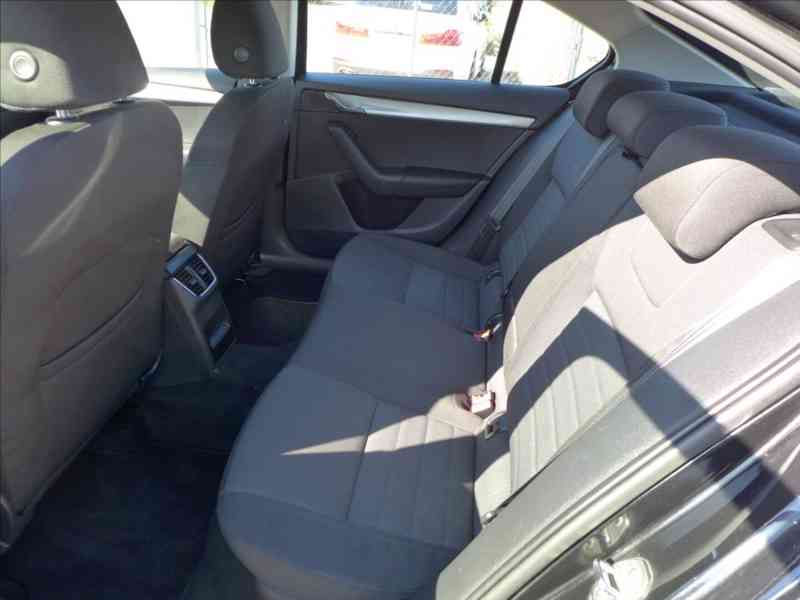 Škoda Octavia 2,0 TDI 110KW, 1.MAJITEL - foto 6