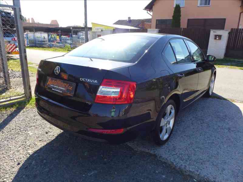 Škoda Octavia 2,0 TDI 110KW, 1.MAJITEL - foto 3