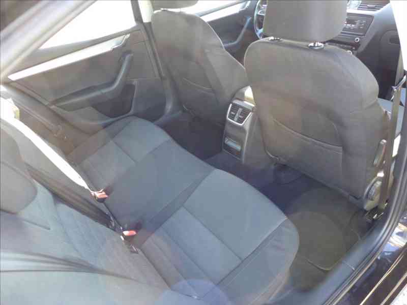 Škoda Octavia 2,0 TDI 110KW, 1.MAJITEL - foto 9