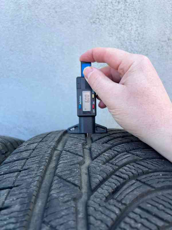 235/55R17 103V PILOT ALPIN zimní pneu - foto 4