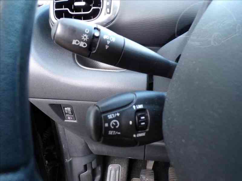 Citroën C3 Picasso 1,6 i-HNED ODJÍŽDÍTE - foto 7
