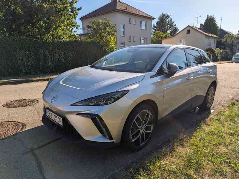 MG MG4 77 kWh (180 kW) 2024 - foto 1