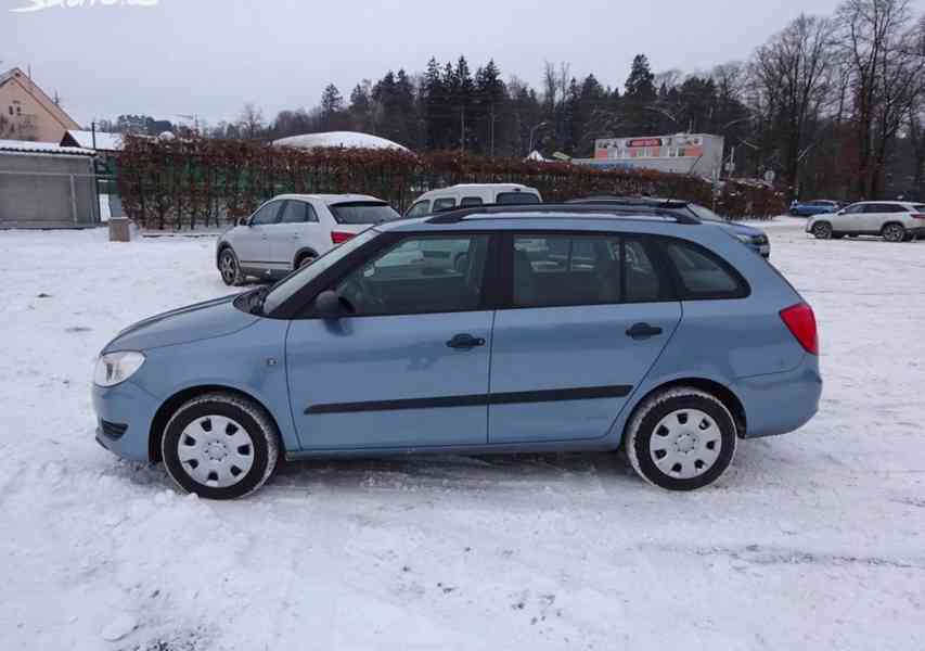 Škoda Fabia 1.2i Combi r.v.2010 stk2-2027 - foto 2