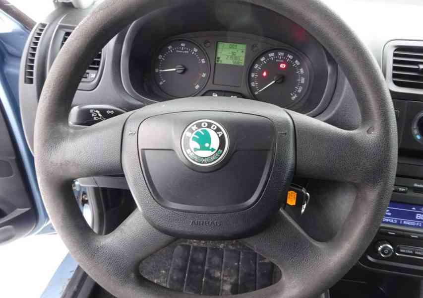 Škoda Fabia 1.2i Combi r.v.2010 stk2-2027 - foto 8