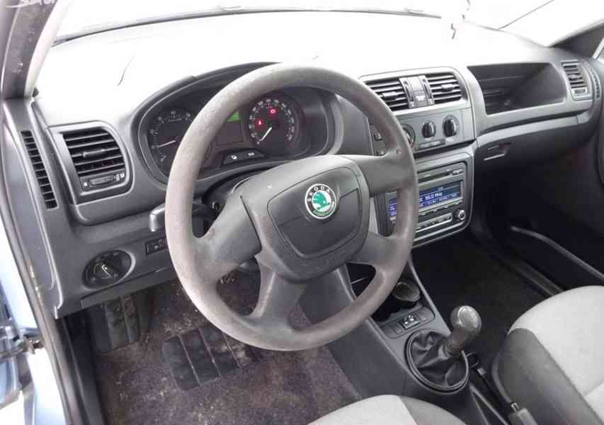 Škoda Fabia 1.2i Combi r.v.2010 stk2-2027 - foto 5