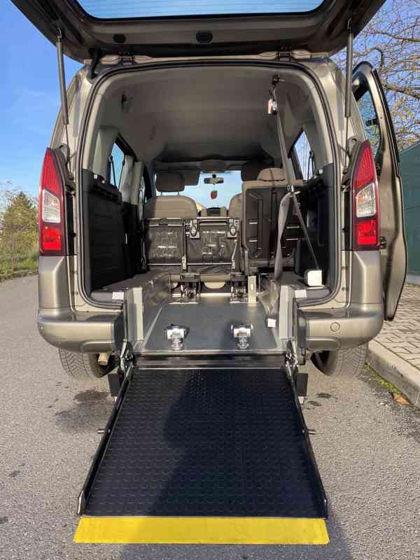Citroën Berlingo pro převoz vozíčkáře - foto 3