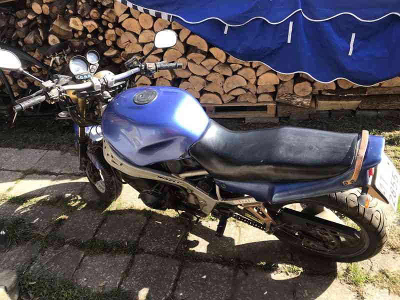 SUZUKI GSX 1100 - foto 2