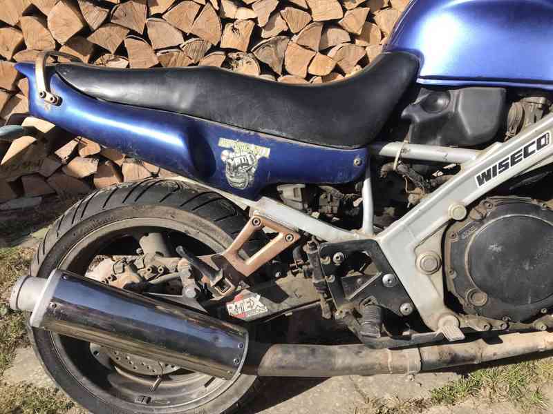 SUZUKI GSX 1100 - foto 6