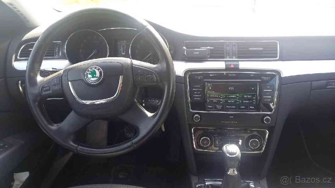 Škoda Superb 2,0 TDI/125kW - foto 9