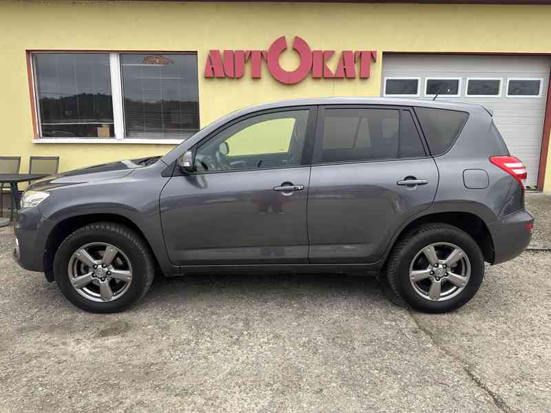 Toyota Rav4 2.2 D-4D ABD/1MAJ/NAVI/Výhřev - foto 6