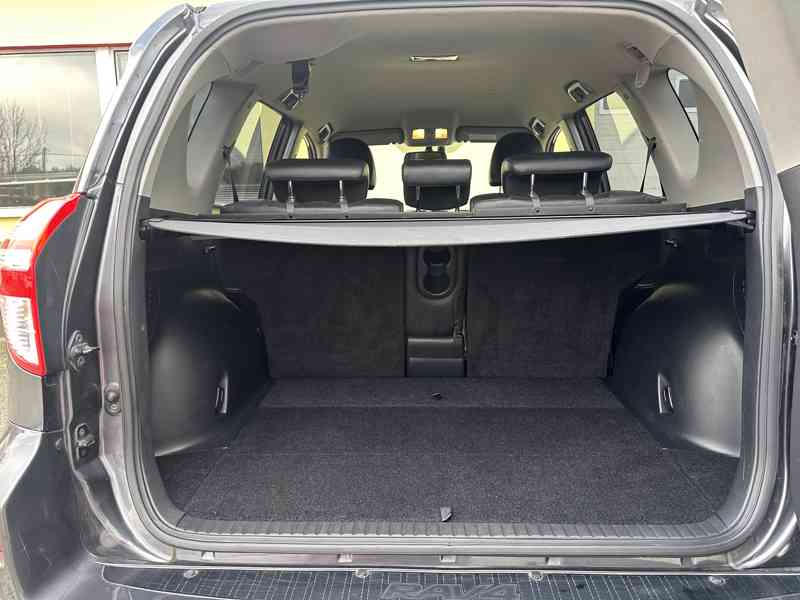 Toyota Rav4 2.2 D-4D ABD/1MAJ/NAVI/Výhřev - foto 13