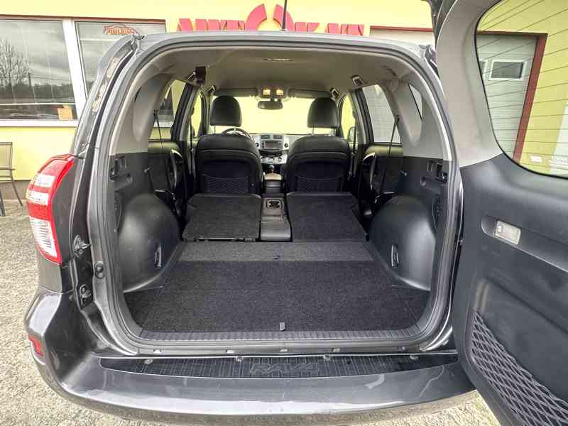 Toyota Rav4 2.2 D-4D ABD/1MAJ/NAVI/Výhřev - foto 16