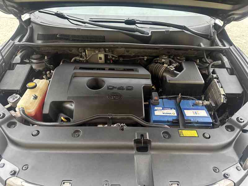 Toyota Rav4 2.2 D-4D ABD/1MAJ/NAVI/Výhřev - foto 19