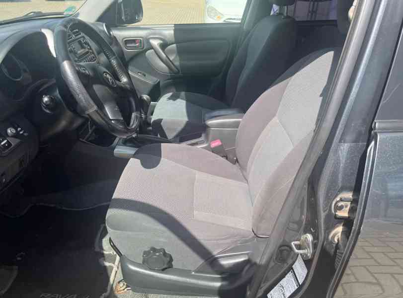 Toyota RAV4 2.0i Sol 4x4 benzín 110kw - foto 8