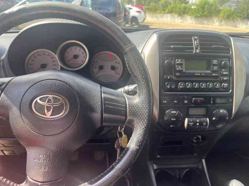 Toyota RAV4 2.0i Sol 4x4 benzín 110kw - foto 7
