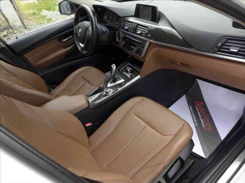 BMW Řada 3 2,0 D LUXURY,KŮŽE,NAVI,1.MAJ - foto 10