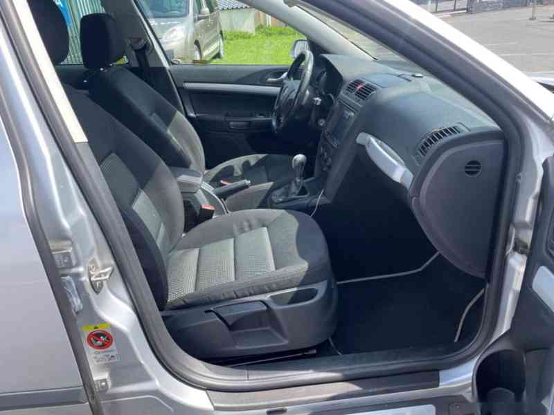 Škoda Octavia, 2,0 TDi 4X4, SCOUT, SERVISKA - foto 18