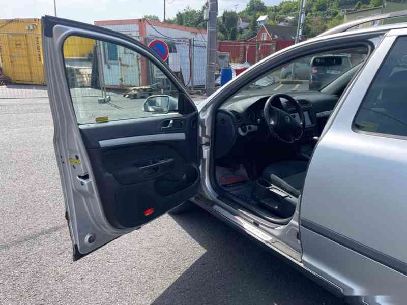 Škoda Octavia, 2,0 TDi 4X4, SCOUT, SERVISKA - foto 10