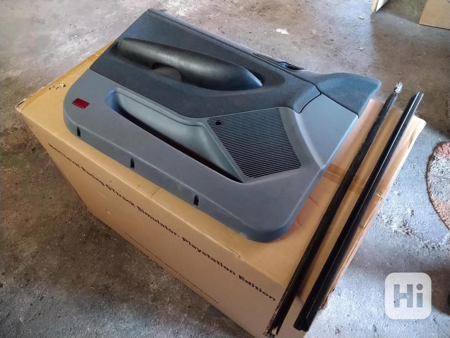  Vnitřní polstrování a okenní lišty do LP dveří Škoda Fabia  - foto 1