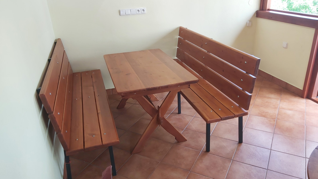 Dřevěný stůl z masivu - foto 4