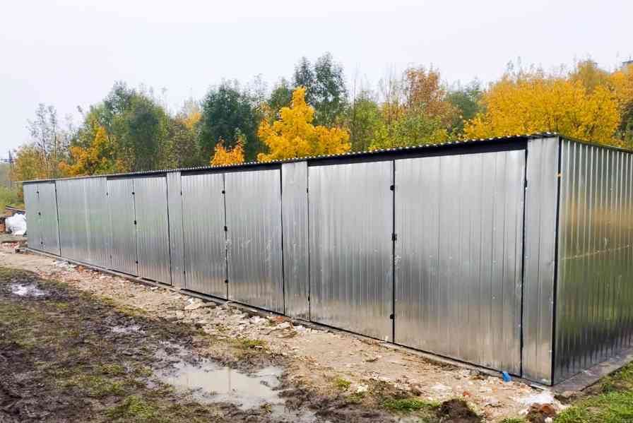Plechová garáž  17,5m x 5m - spád dozadu, 4x vrata TS522 - foto 3