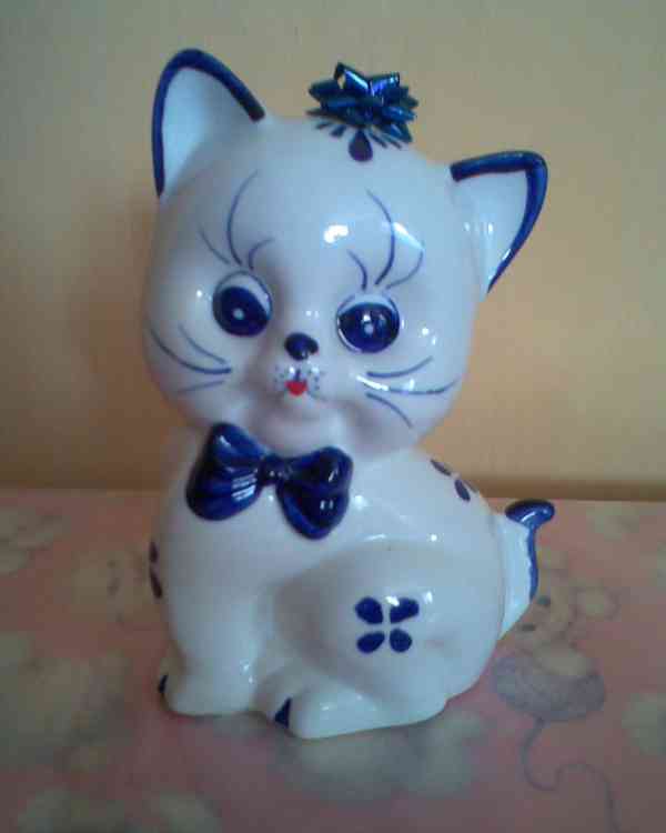 Sbírka porcelánových koček - foto 4