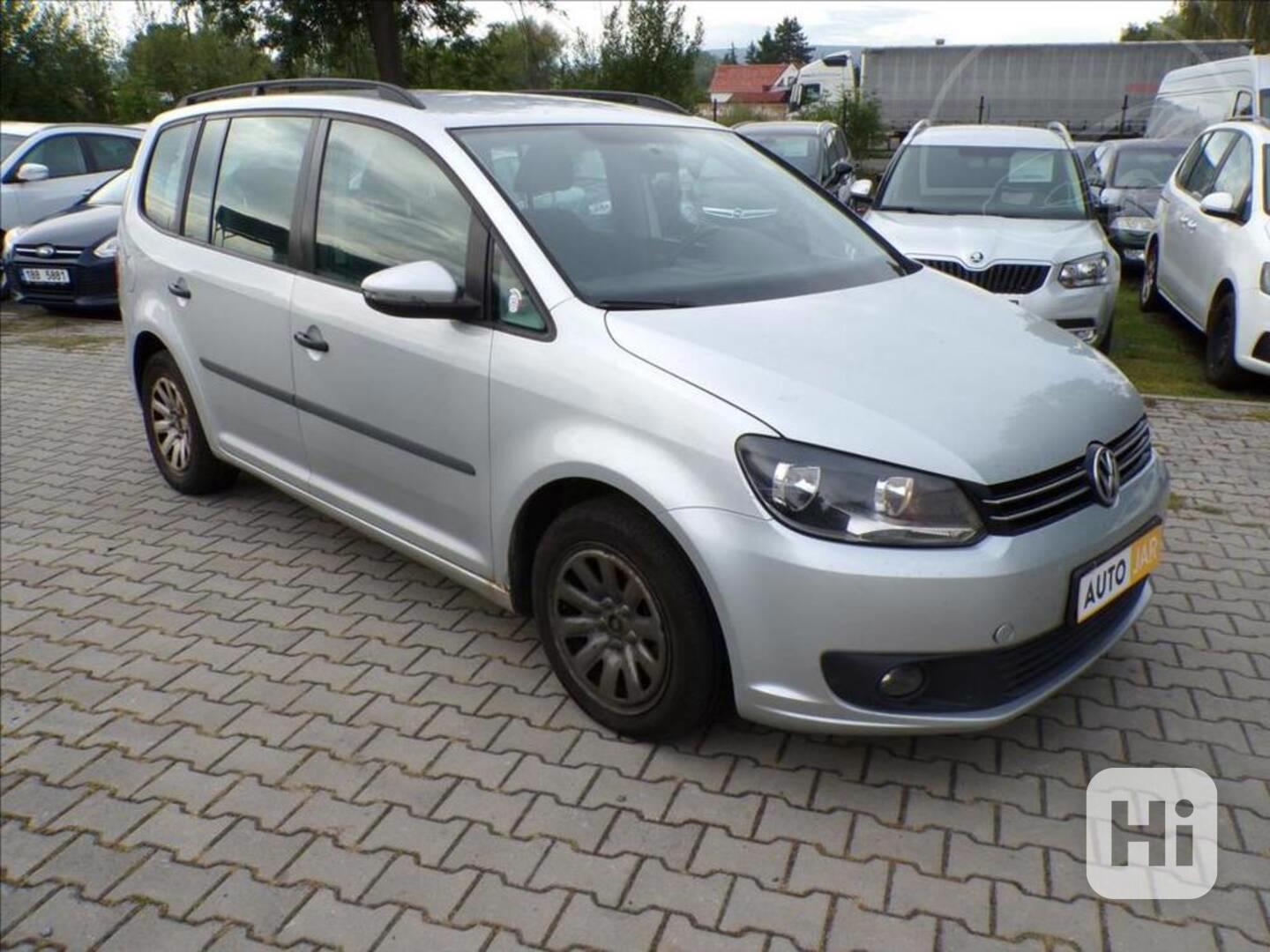 Volkswagen Touran 1,6 TDI 7.MÍST,TAŽ.ZAŘ. - foto 1