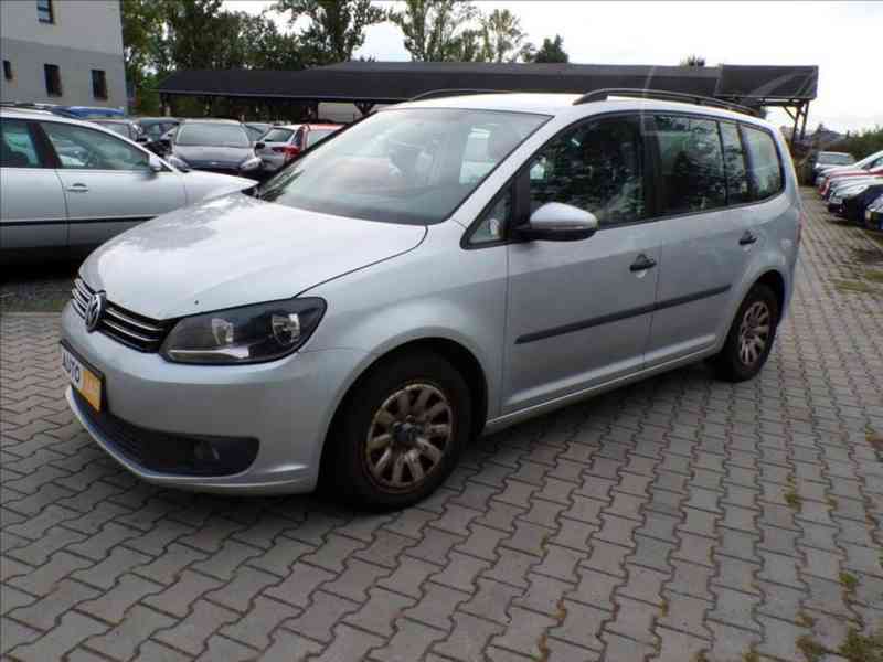 Volkswagen Touran 1,6 TDI 7.MÍST,TAŽ.ZAŘ. - foto 2