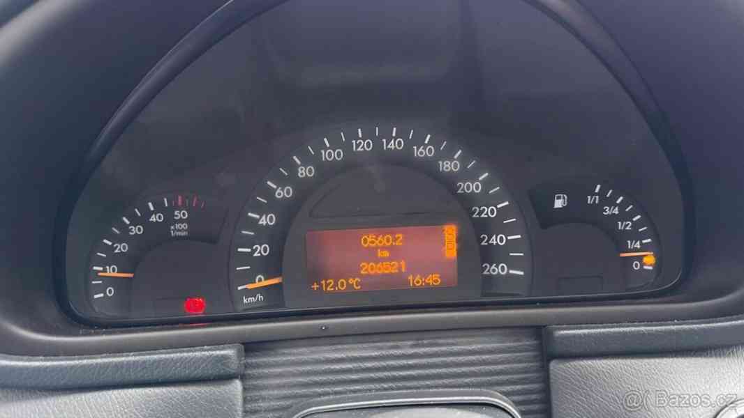 Mercedes-Benz Třídy C 2,2   220 CDI (W203) - foto 11