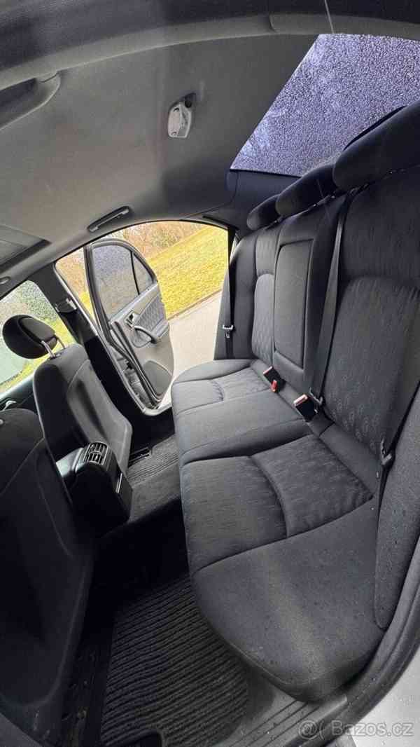 Mercedes-Benz Třídy C 2,2   220 CDI (W203) - foto 6